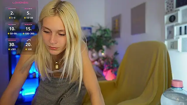 Luna Grace18 online show from June 2026 01:10:01 PM