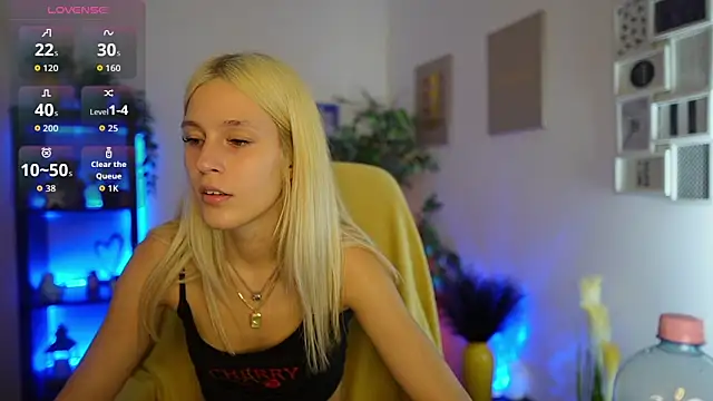 Luna Grace18 online show from June 2026 01:27:01 PM
