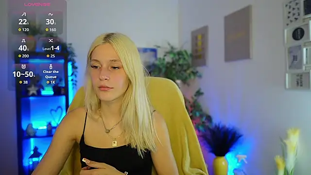 Luna Grace18 online show from June 2026 01:09:02 PM