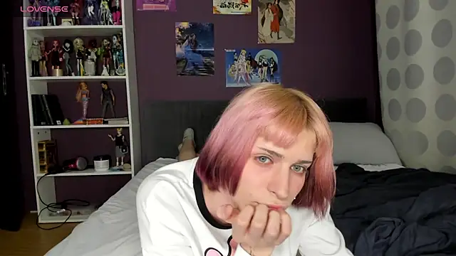 Snapshot of sweet_peach___ chatting on April 2026 06:27:01 PM sweet peach online show from April 2026 06:27:01 PM