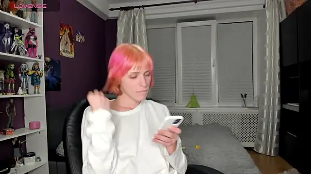 Snapshot of sweet_peach___ chatting on May 2026 08:34:01 PM sweet peach online show from May 2026 08:34:01 PM