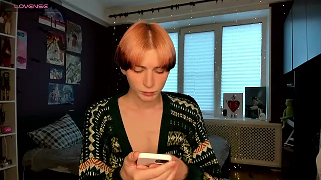Snapshot of sweet_peach___ chatting on May 2026 04:56:02 PM sweet peach online show from May 2026 04:56:02 PM