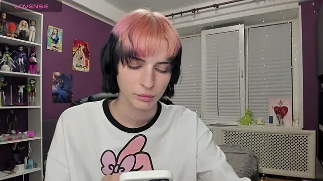 Snapshot of sweet_peach___ chatting on May 2026 07:35:01 PM sweet peach online show from May 2026 07:35:01 PM