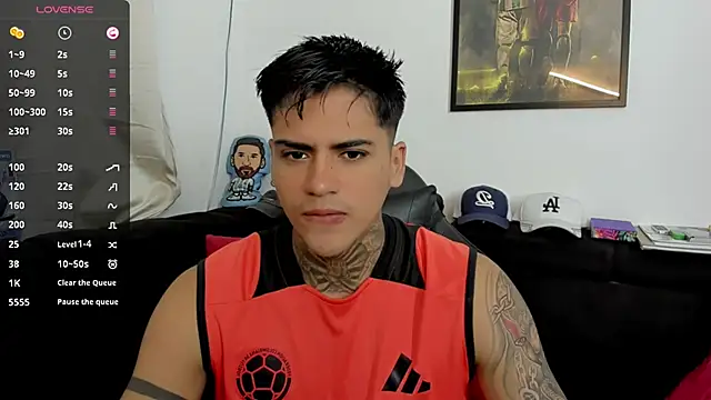 sweetlatinoboy online show from March 2026 10:18:02 AM