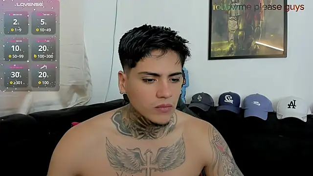 sweetlatinoboy online show from May 2026 11:42:01 AM