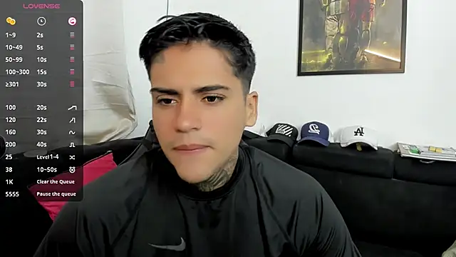 sweetlatinoboy online show from March 2026 12:07:01 PM