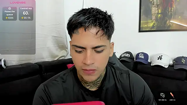 sweetlatinoboy online show from March 2026 12:06:02 PM