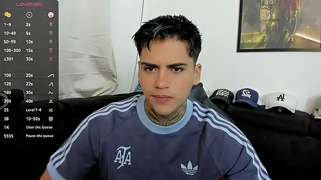 sweetlatinoboy online show from March 2026 10:52:02 AM