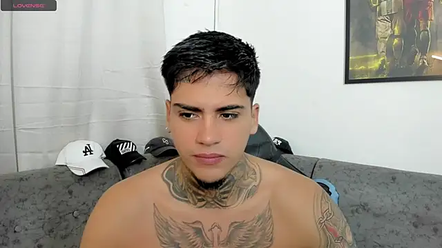 sweetlatinoboy online show from July 2026 09:39:02 AM