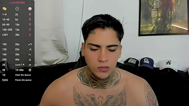 sweetlatinoboy online show from March 2026 12:37:02 PM