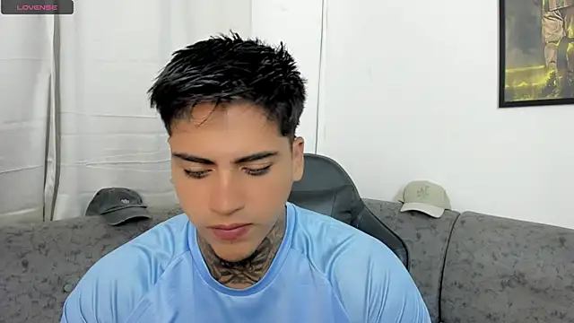 sweetlatinoboy online show from August 2026 09:40:01 AM