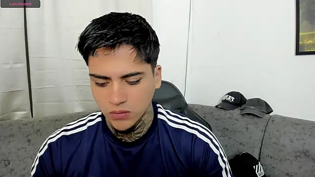 sweetlatinoboy online show from July 2026 09:39:01 AM