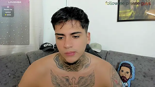 sweetlatinoboy online show from July 2026 10:14:02 PM