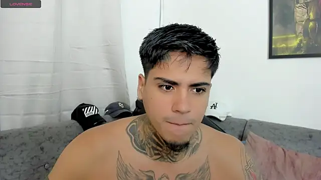sweetlatinoboy online show from July 2026 09:50:01 AM