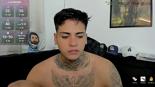 sweetlatinoboy online show from April 2026 11:12:01 AM