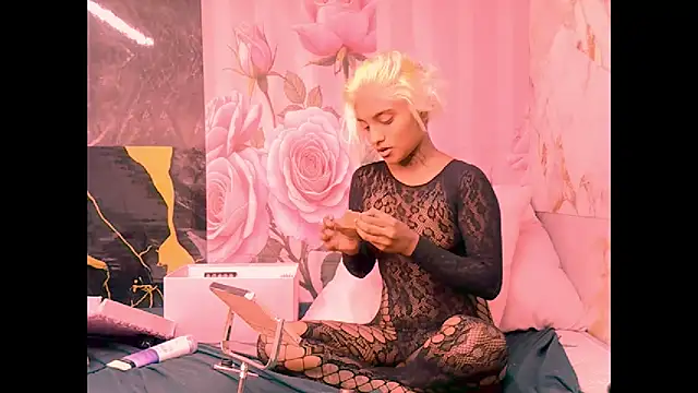 indian barbie online show from May 2026 05:43:02 PM