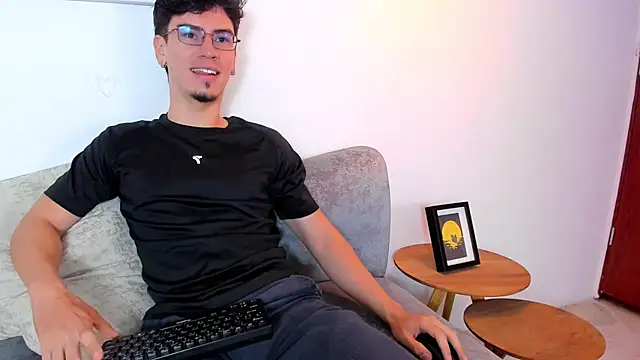 manu ferx online show from March 2026 12:16:02 PM