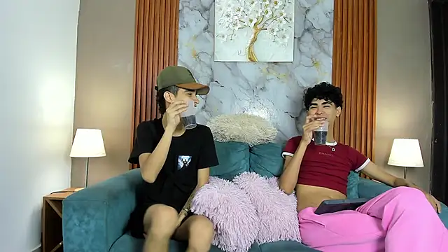 NAUGHTY BOYS1 online show from April 2026 07:15:02 PM