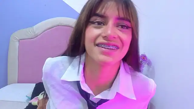 Sofy Durand online show from April 2026 12:09:01 PM