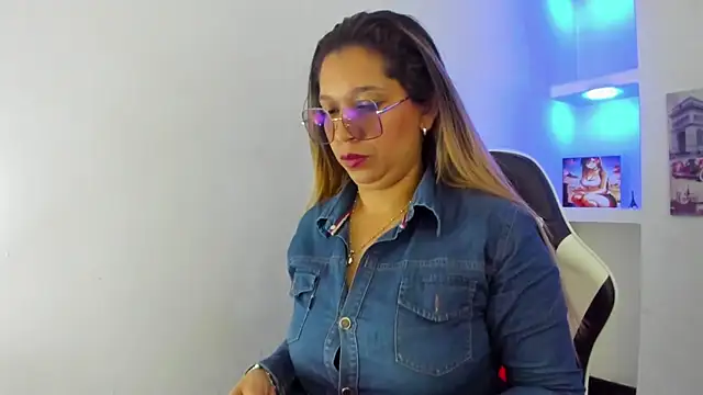 Melisa 14 online show from May 2026 01:50:01 PM