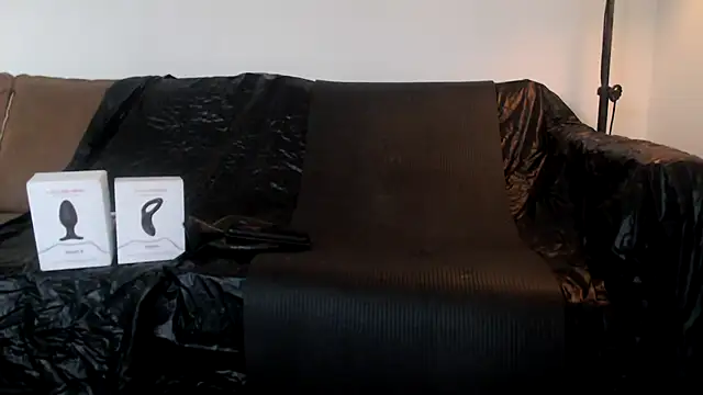latexslaveboy online show from June 2026 07:45:01 PM