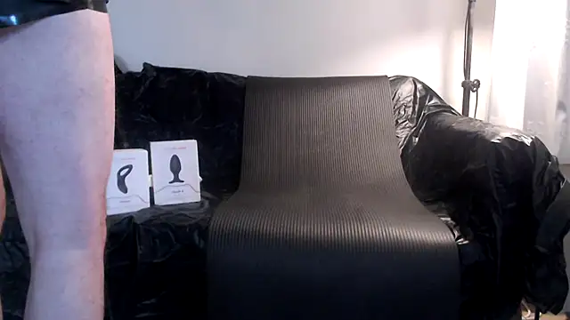 latexslaveboy online show from May 2026 07:45:02 PM