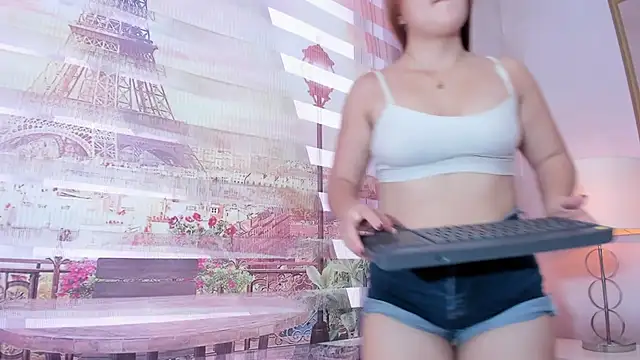 little doll18  online show from May 2026 08:56:01 PM
