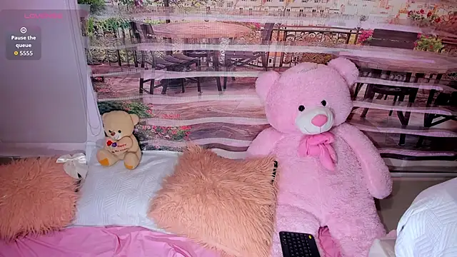 little doll18  online show from June 2026 09:03:01 PM