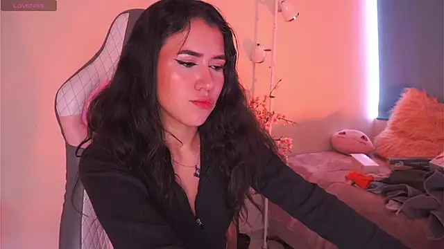 Megan Starling online show from April 2026 02:41:01 PM