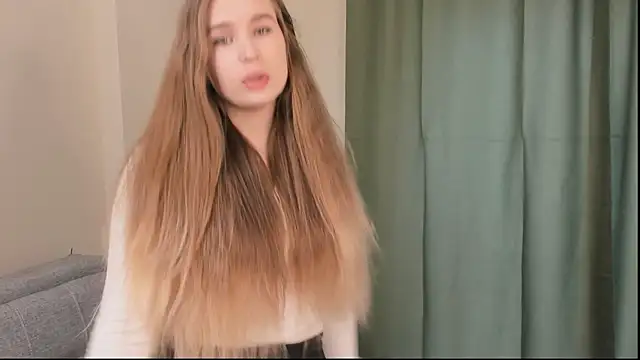 Snapshot of CoriEustis chatting on March 2026 07:53:01 AM CoriEustis online show from March 2026 07:53:01 AM