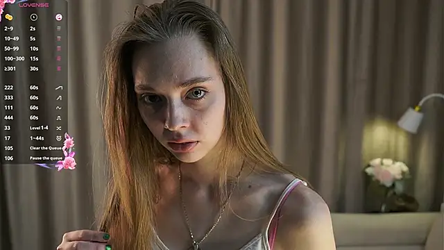 Snapshot of HermaFrain chatting on May 2026 07:21:02 PM HermaFrain online show from May 2026 07:21:02 PM