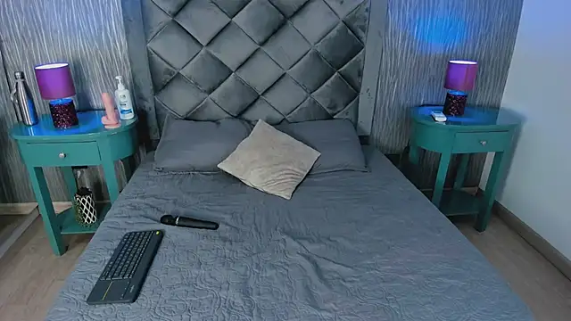 Aria Sims online show from April 2026 11:34:01 AM