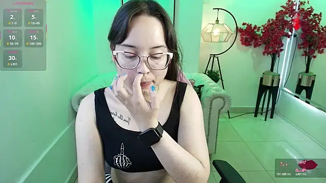 Shady bug online show from April 2026 08:57:02 PM
