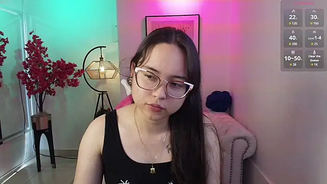 Snapshot of Shady_bug chatting on May 2026 07:52:02 PM Shady bug online show from May 2026 07:52:02 PM