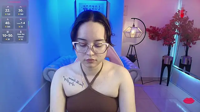Shady bug online show from April 2026 08:13:02 PM
