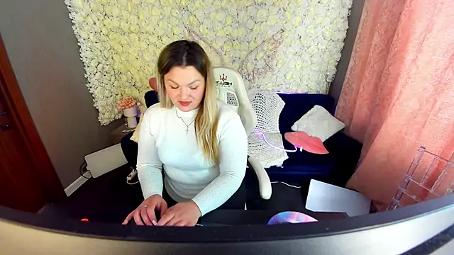 AlissyaGrayy online show from April 2026 12:51:02 PM