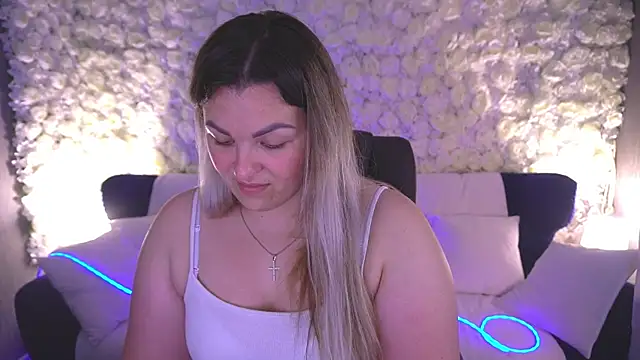 AlissyaGrayy online show from May 2026 04:04:02 PM
