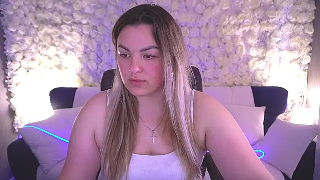 AlissyaGrayy online show from May 2026 01:01:01 PM
