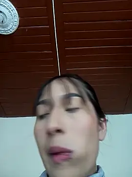 Wild-lovers18 online show from April 2026 09:51:01 PM