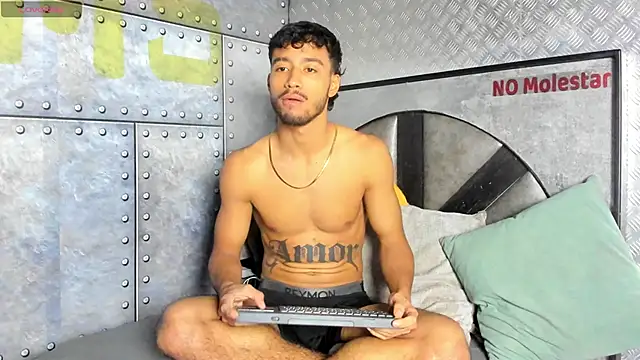 alexis stonne online show from June 2026 01:32:01 AM