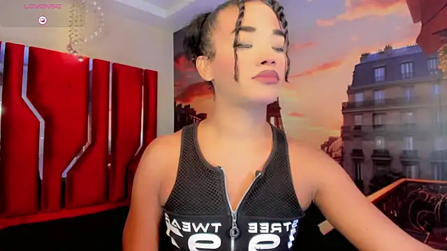 Paola Delfino online show from May 2026 10:13:01 AM