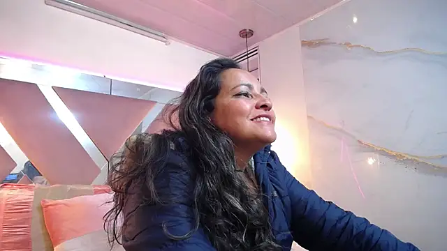 Rhachelevans online show from March 2026 09:01:02 AM