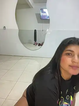 Mia rouseee online show from March 2026 10:43:02 PM