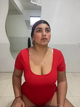 Mia rouseee online show from April 2026 10:05:02 PM