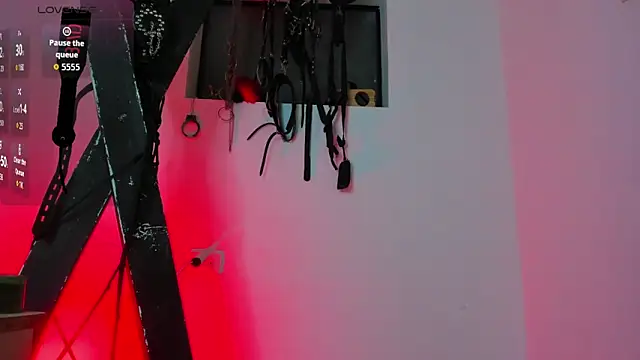 Alana jones    online show from May 2026 01:07:01 PM