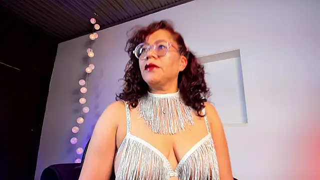 Mariia Paulaa online show from March 2026 04:44:02 AM