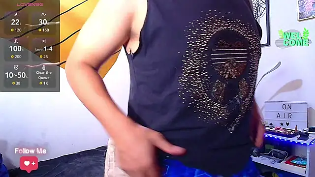 Max Parkerr online show from March 2026 09:18:02 PM