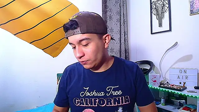 Max Parkerr online show from March 2026 03:35:02 PM