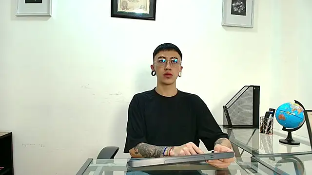 Yoshua Smith online show from March 2026 11:44:01 AM