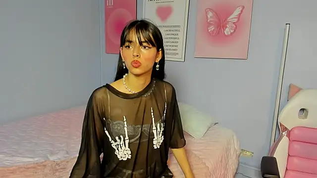 Eimy Blaze online show from April 2026 03:07:01 PM